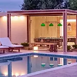 别墅 Zante Lagos Homes Treehouse And *
