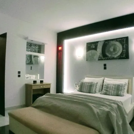 Zante Lagos Homes Treehouse And Villa