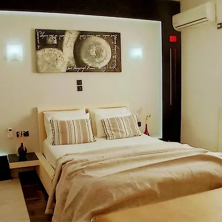 Zante Lagos Homes Treehouse And