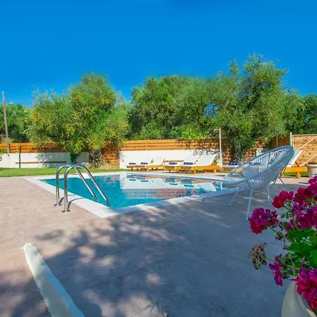 Zante Lagos Homes Treehouse And Villa Vougiaton