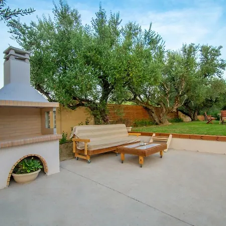 Zante Lagos Homes Treehouse And Villa