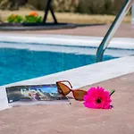 Zante Lagos Homes Treehouse And Vilă